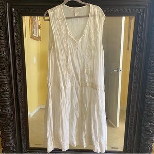 Magnolia Pearl Early White Sleeveless Slip Dress, EUC